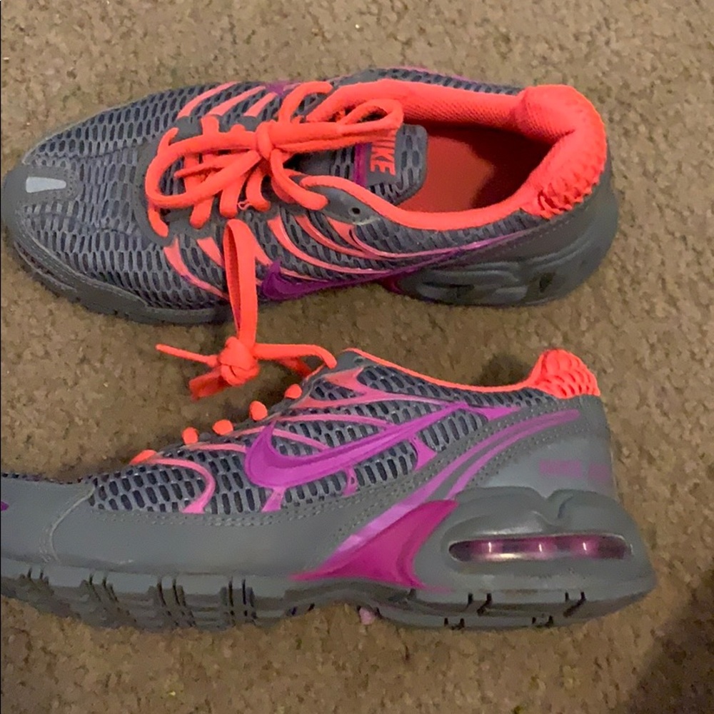 Nike Air Max Torch 4 running shoe